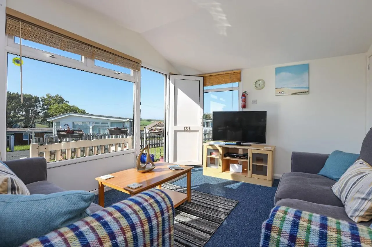 133 Norton Park * Dartmouth