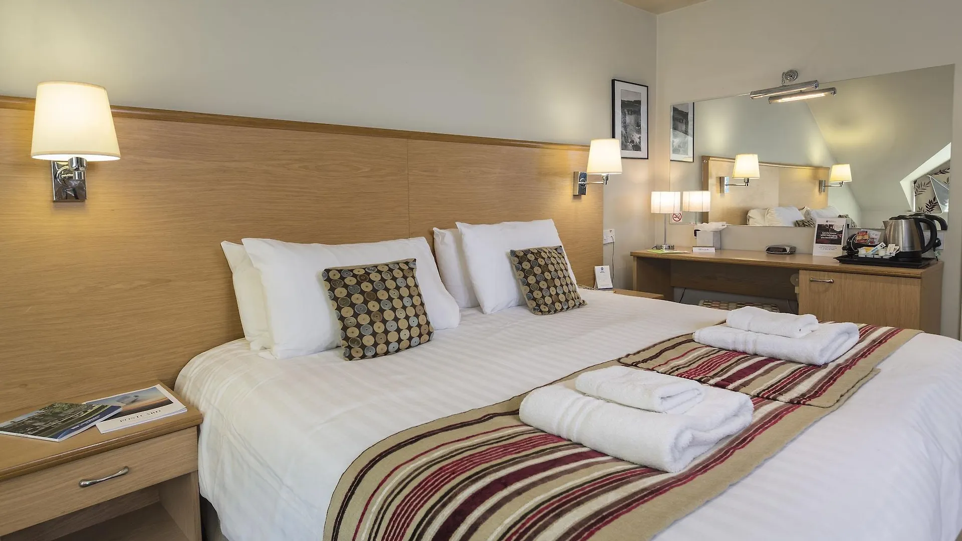 Western The Hotel, Golf & * Dartmouth