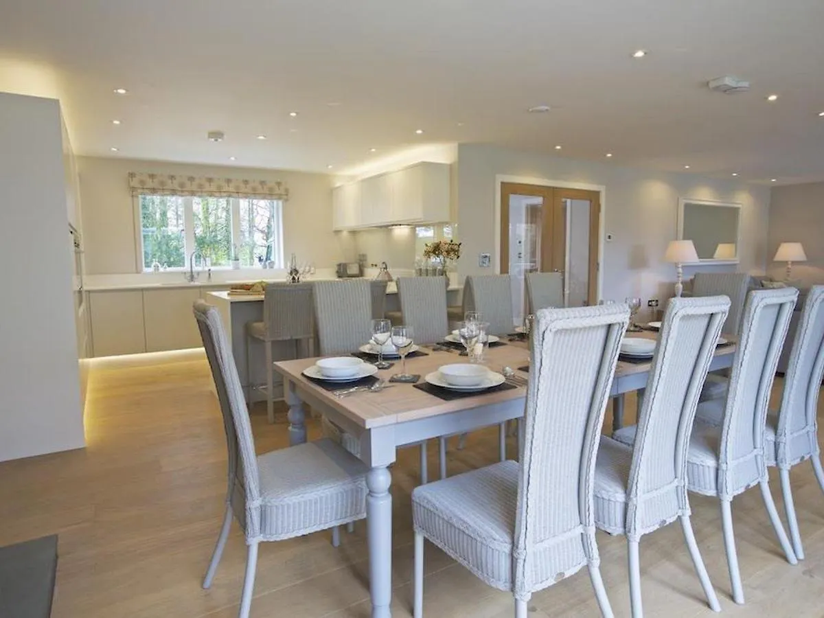 펜션 3 The Drive, Hillfield Village