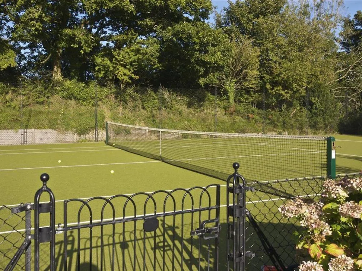 3 The Drive, Hillfield Village *