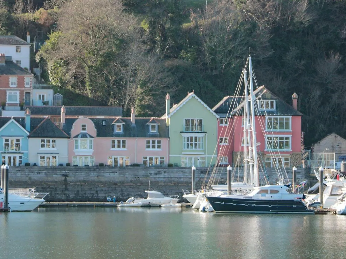 34 Dart Marina * Dartmouth