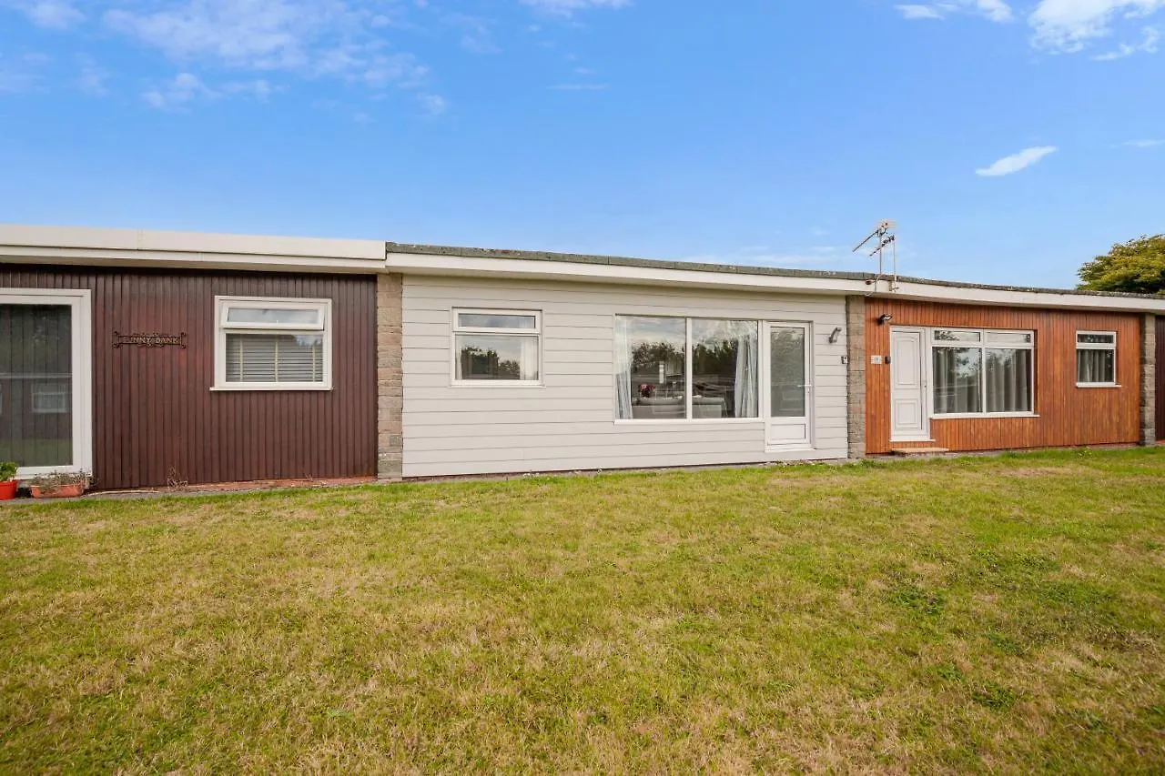 Chalet 5 Norton Park *