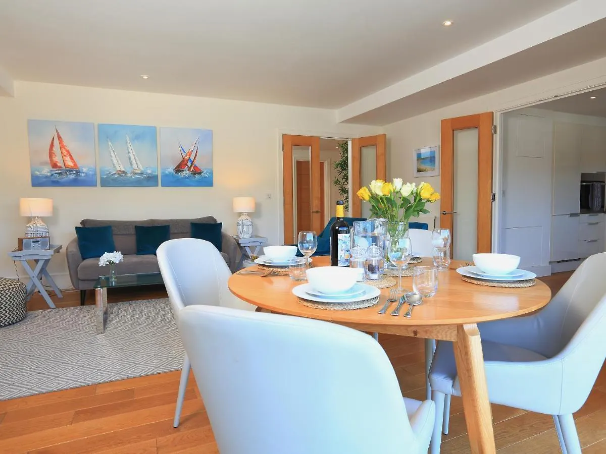 Apartment 34 Dart Marina