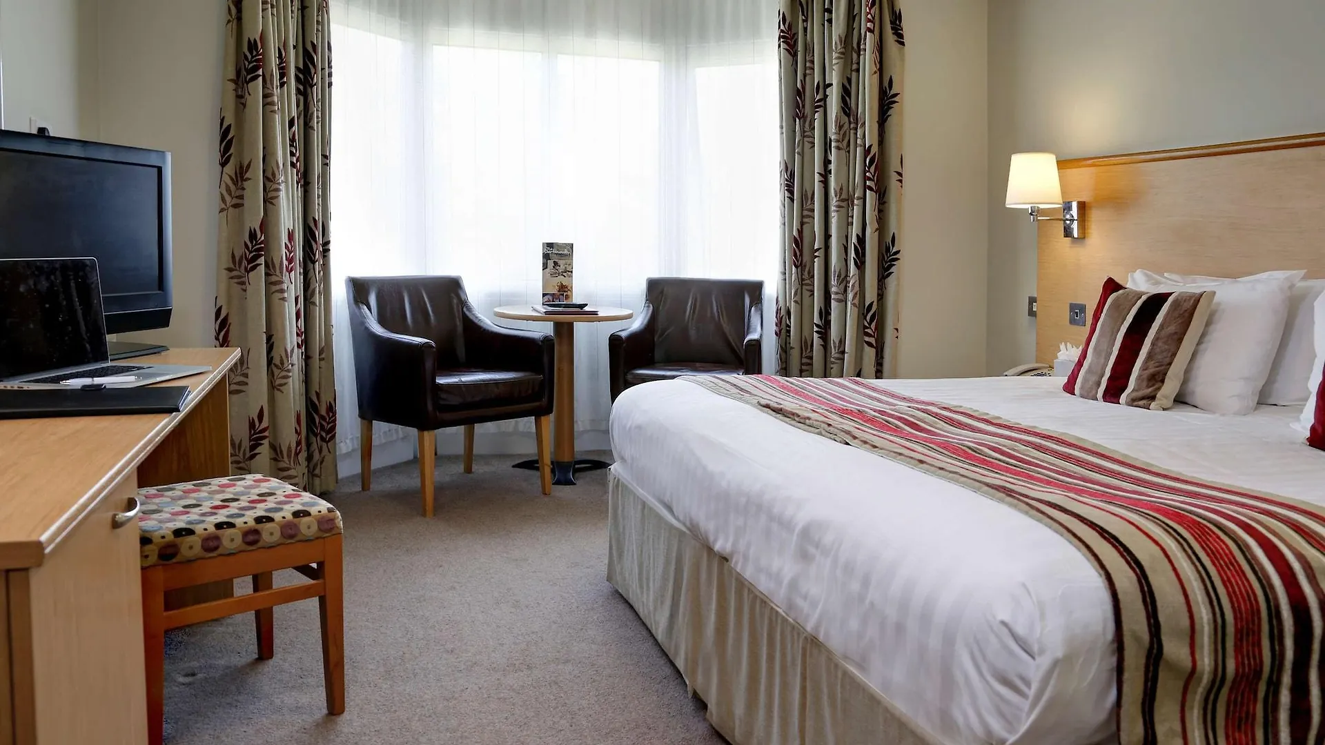 Western The Hotel, Golf & Casa rural Dartmouth