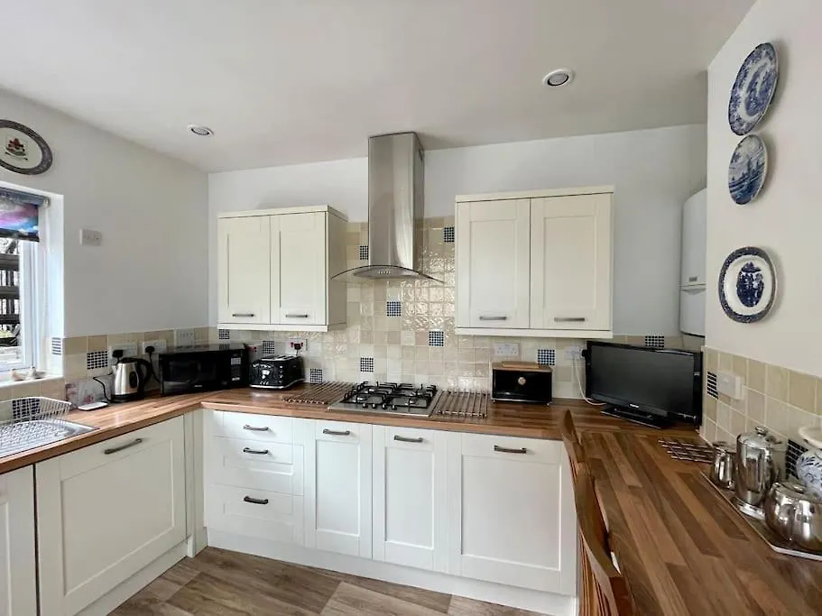 Elim In With Stunning River Dart View Apartment *