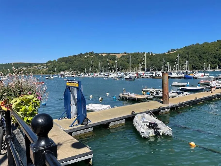 Elim In With Stunning River Dart View *