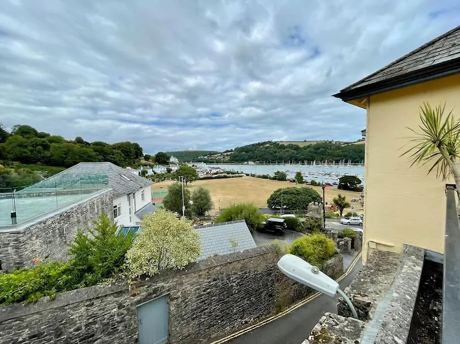 Elim In With Stunning River Dart View Apartment Dartmouth