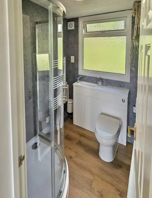 Little Haven Too, One Bed Chalet In Chalet Dartmouth