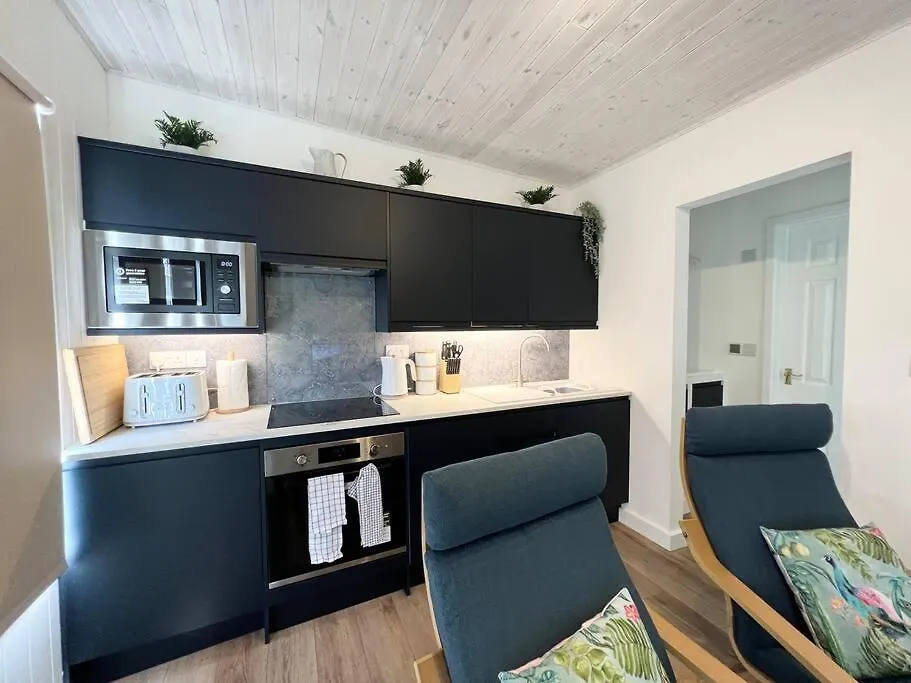 Chalet Little Haven Too, One Bed Chalet In *