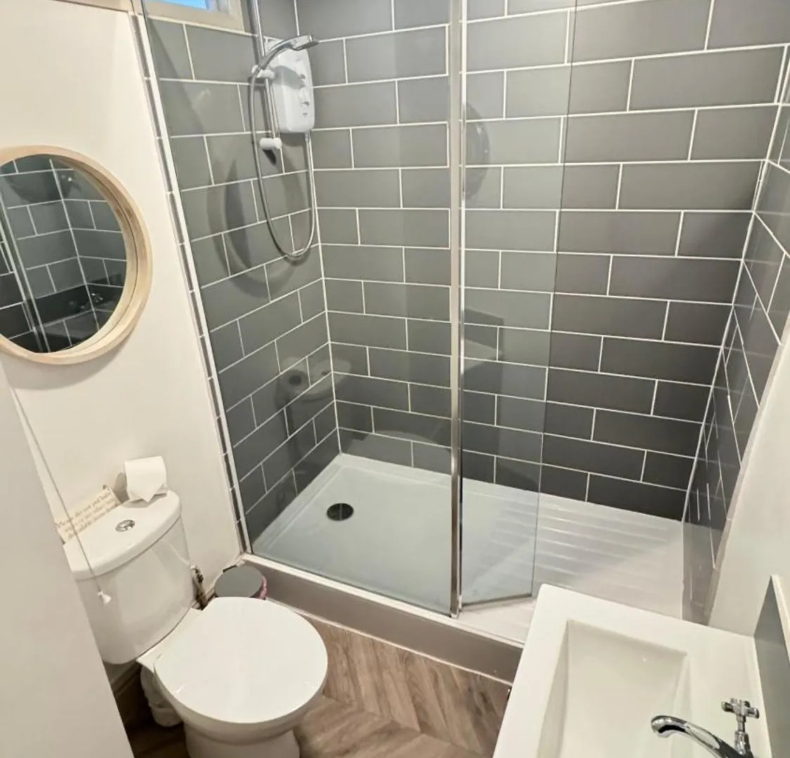 Nancie's Place - Town Center With Private Parking - A Traditional Georgian Private Duplex - Beautifully Refurbished - Two Bedrooms, Bathroom, Kitchen And Lounge Diner Διαμέρισμα *