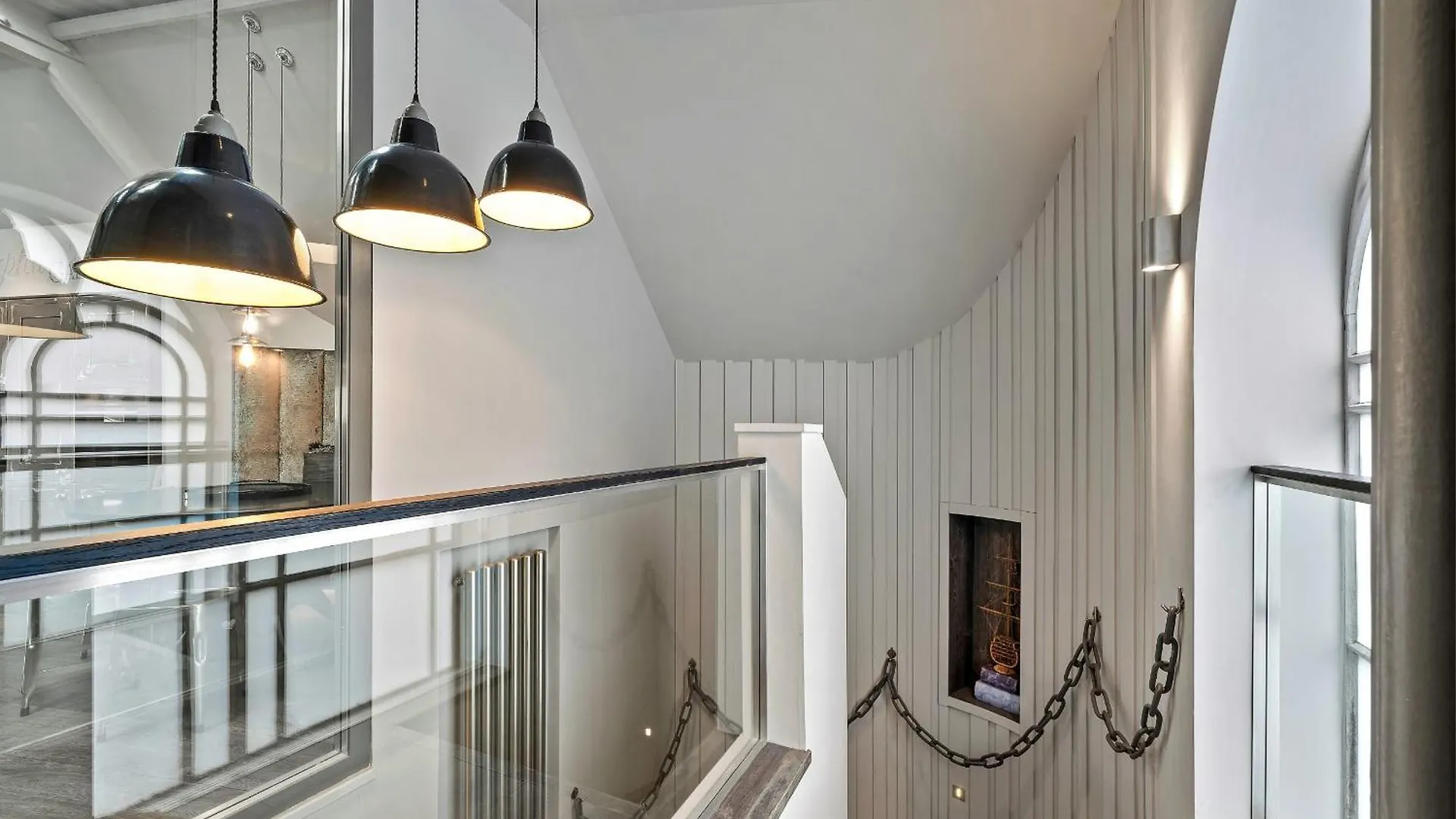 Finest Retreats - The Old Library