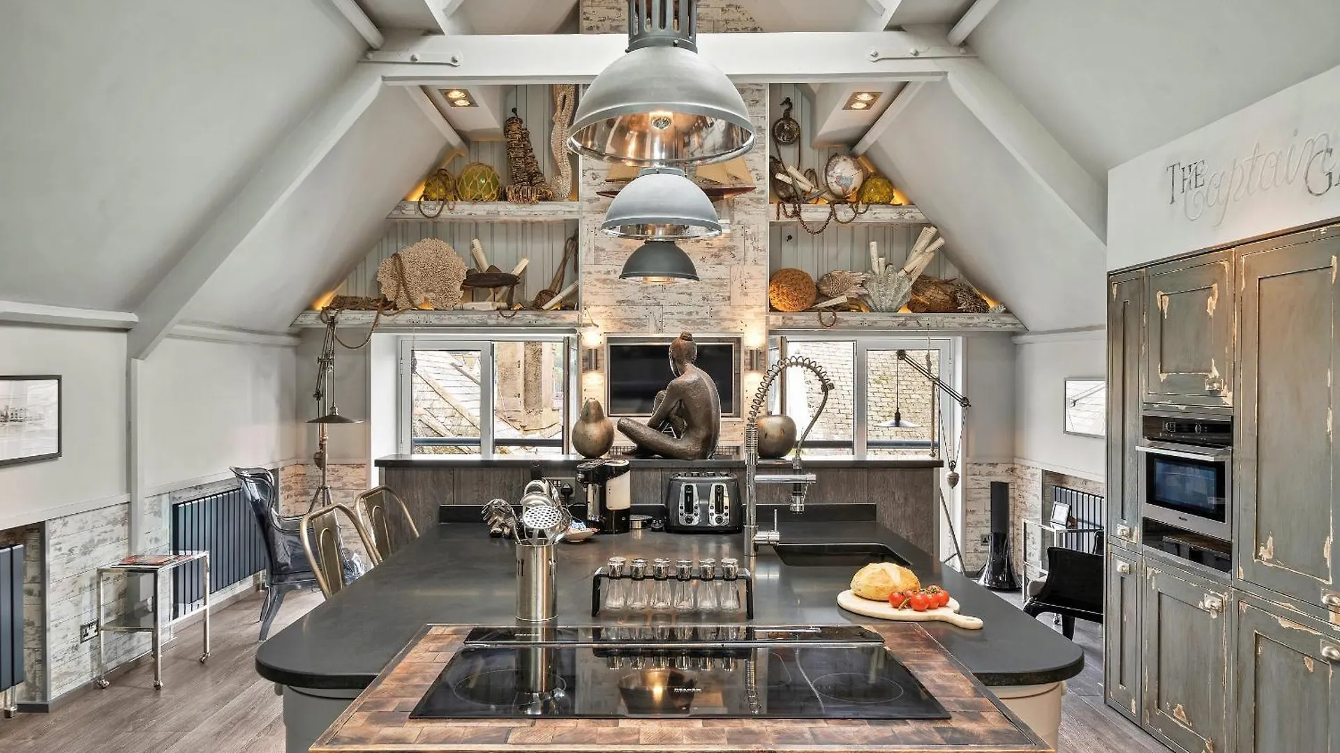 Finest Retreats - The Old Library *