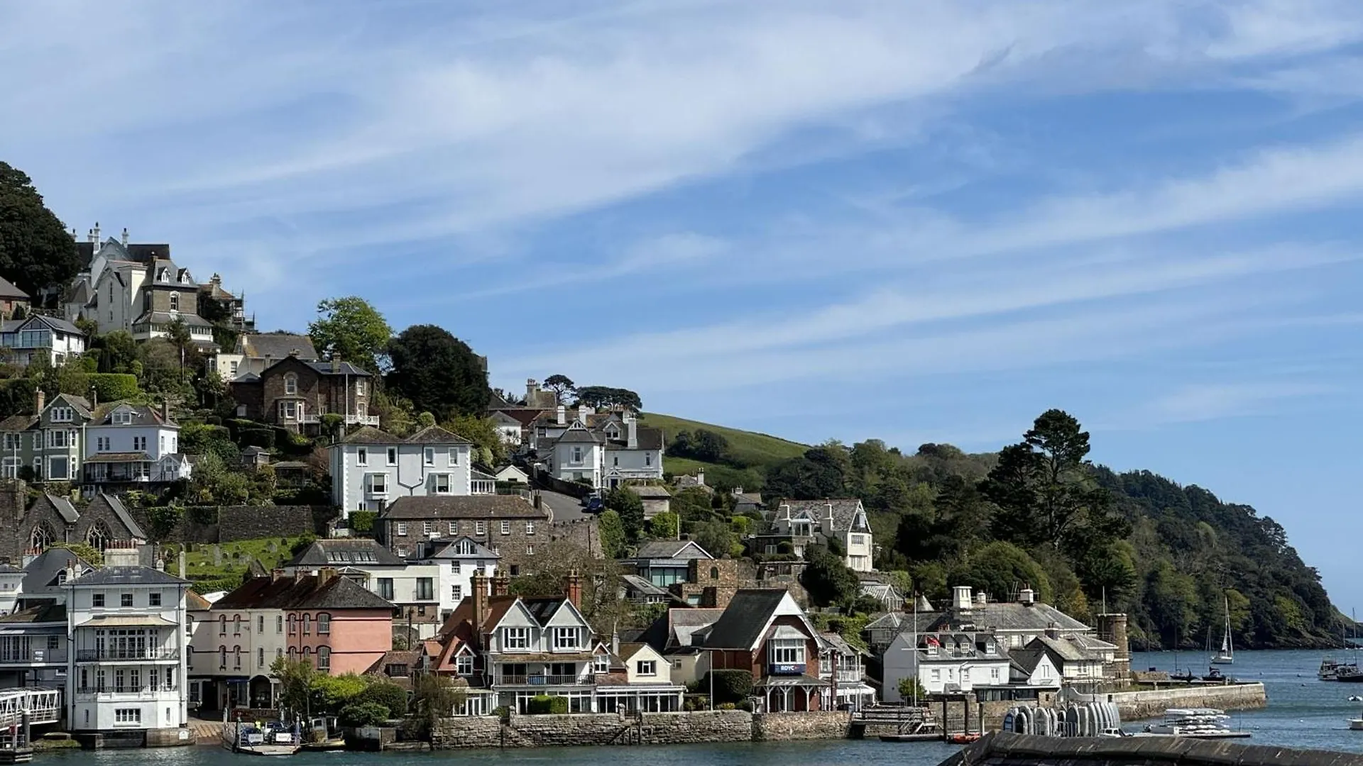 Holiday home Seascape - Waterfront Apartment, Glorious Views And Parking