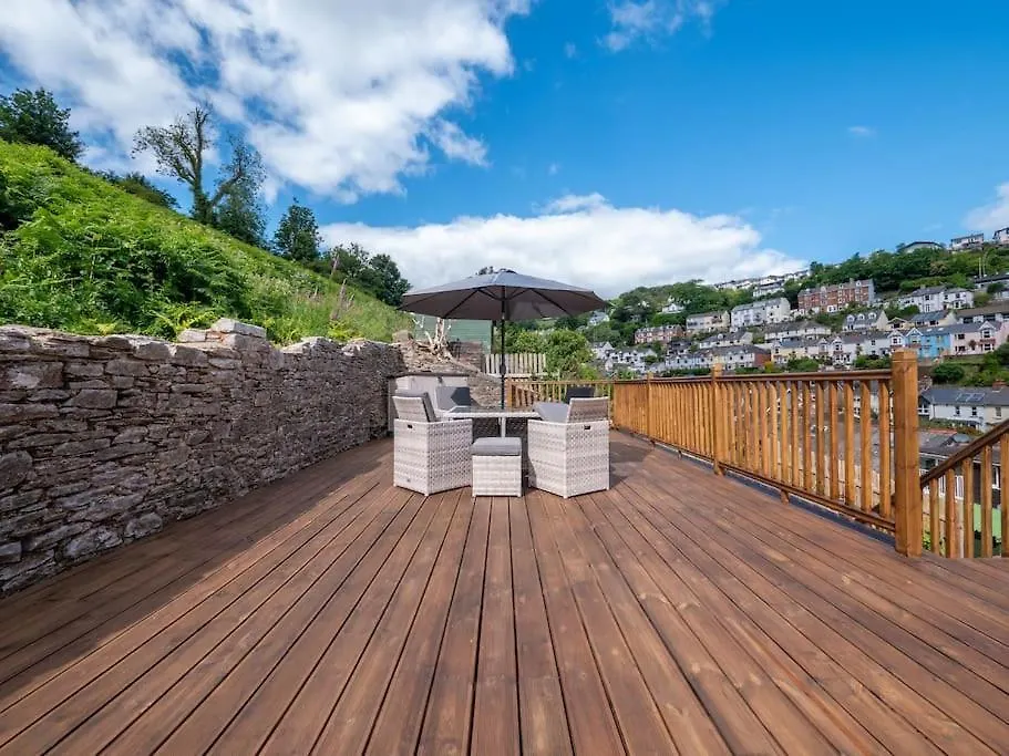 Holiday home Townhouse With Garden, Parking & River Dart Views Dartmouth