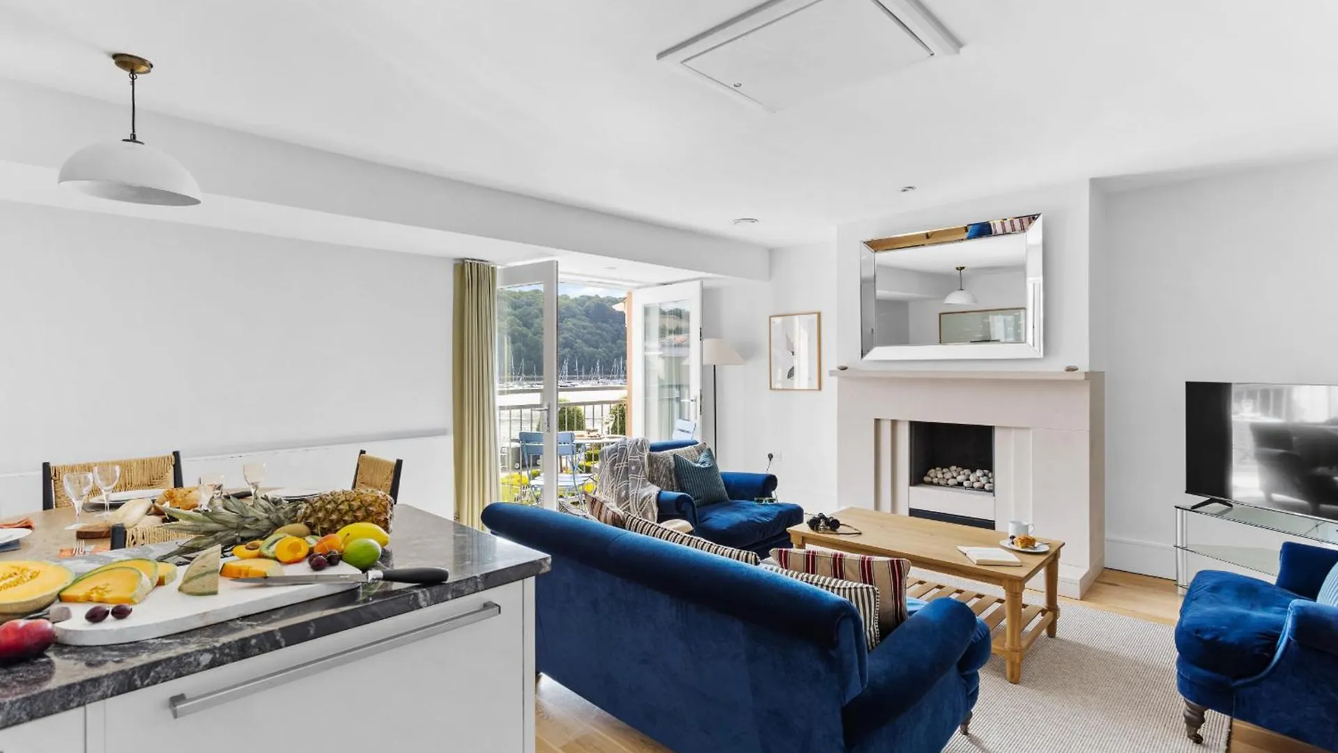 Dart Marina - Luxury On Marina