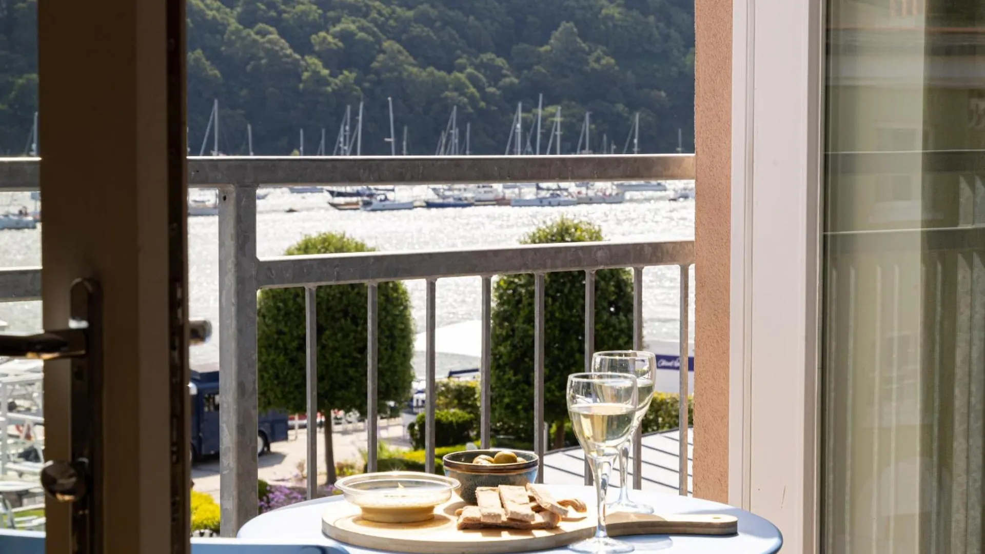 Dart Marina - Luxury On Marina
