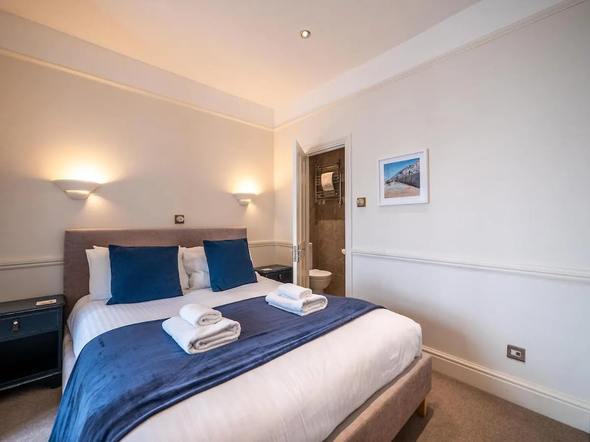 Apartament 25 Steps - Stylish 2-bed Gem In Dartmouth