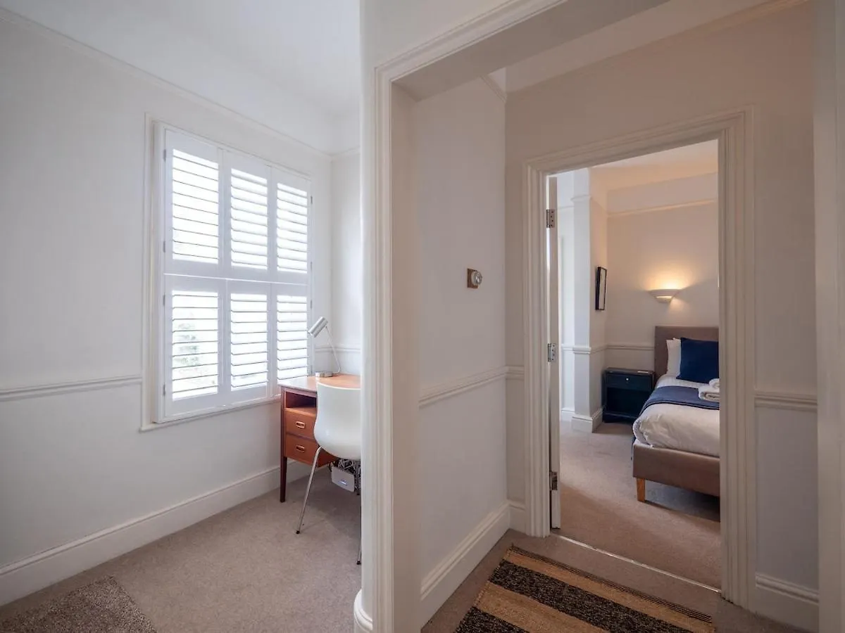25 Steps - Stylish 2-bed Gem In *