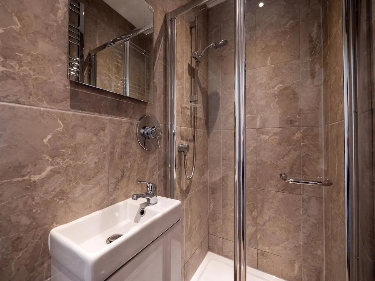 25 Steps - Stylish 2-bed Gem In Apartament *