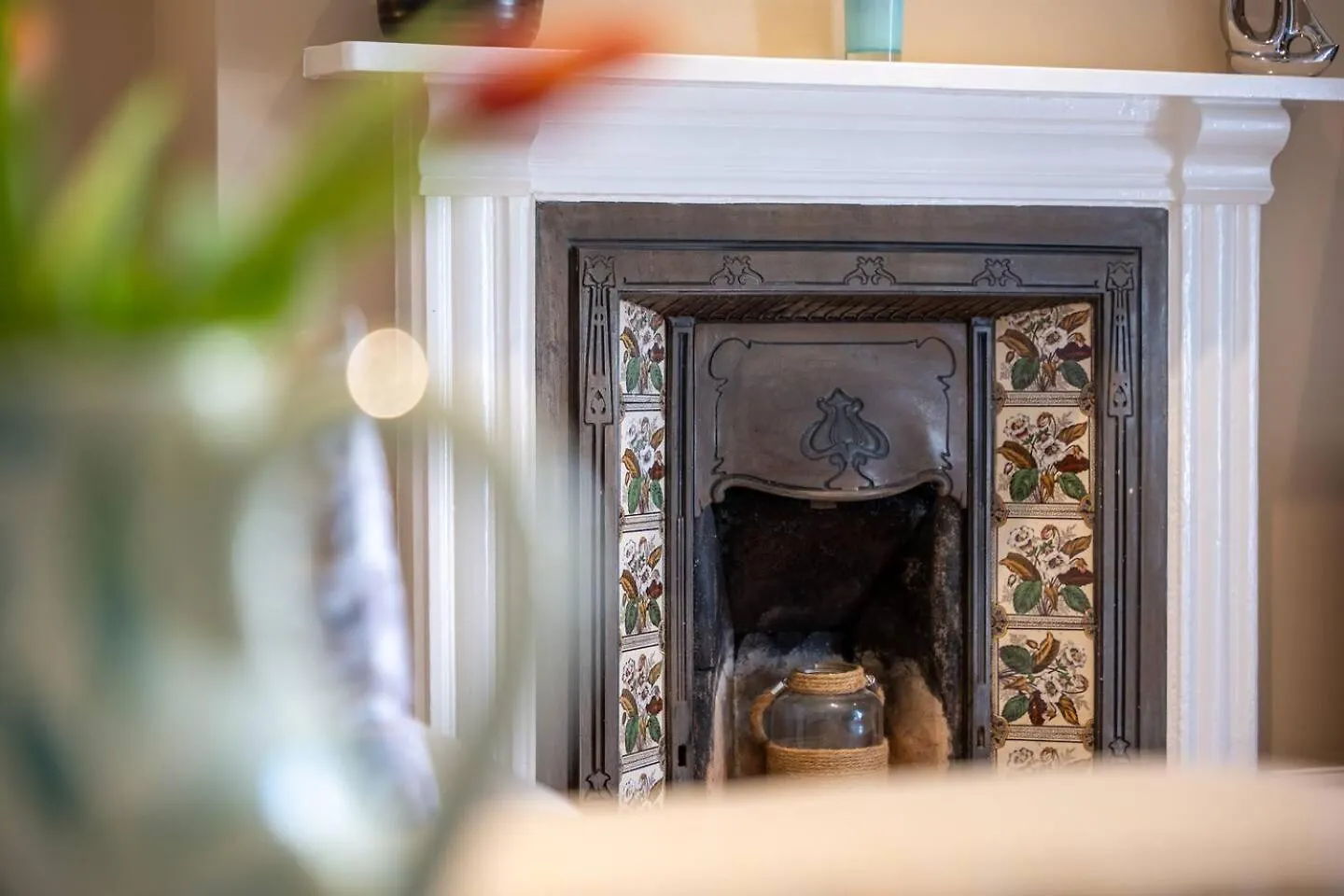 Townhouse With Garden, Parking & River Dart Views * Dartmouth