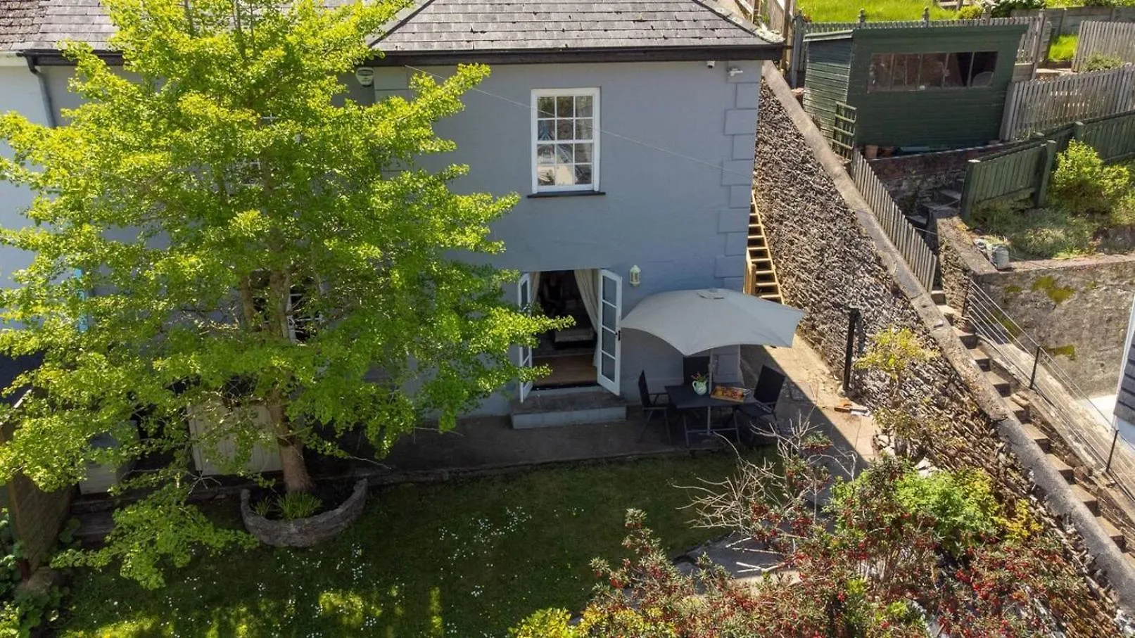 Townhouse With Garden, Parking & River Dart Views Holiday home Dartmouth