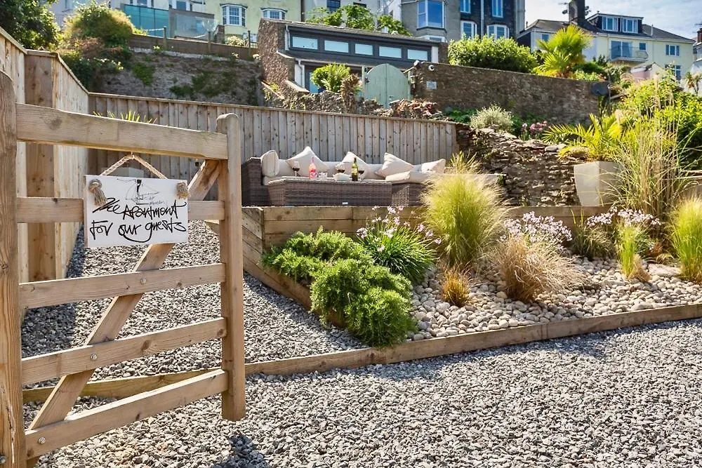 Charming With Garden & Parking *
