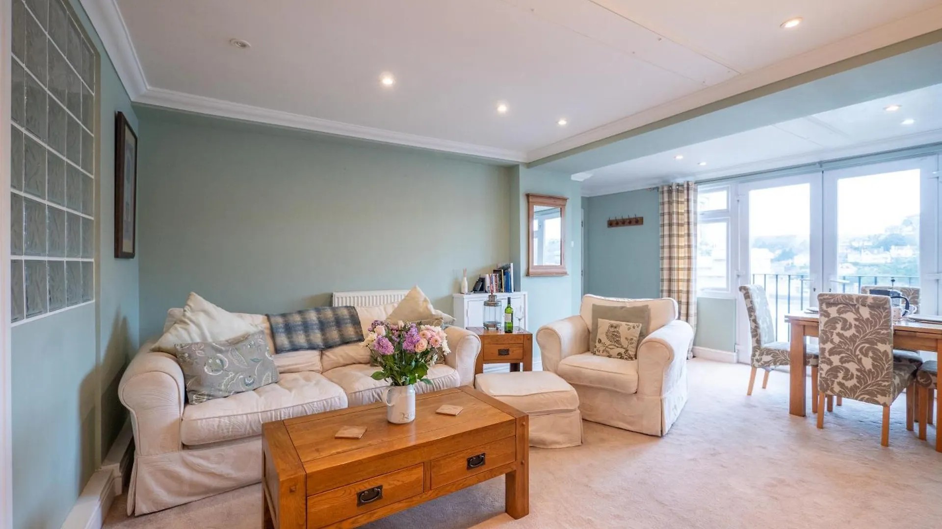 Riverside With Stunning River Dart View Dartmouth