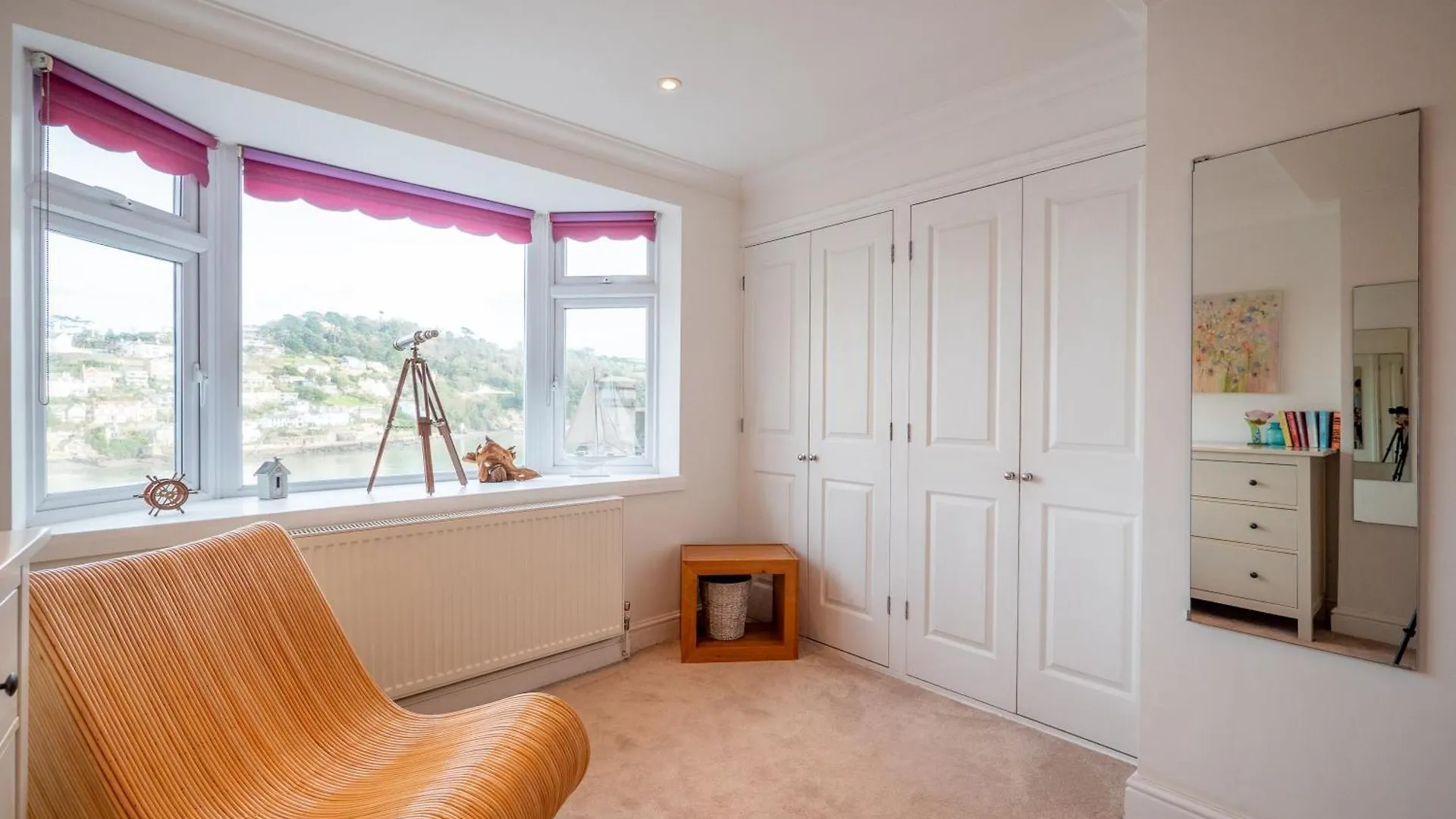 Riverside With Stunning River Dart View Apartment