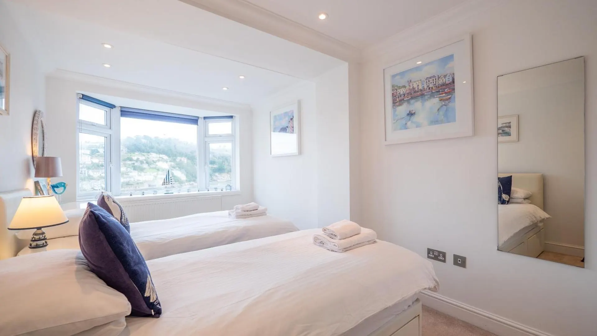 Riverside With Stunning River Dart View *
