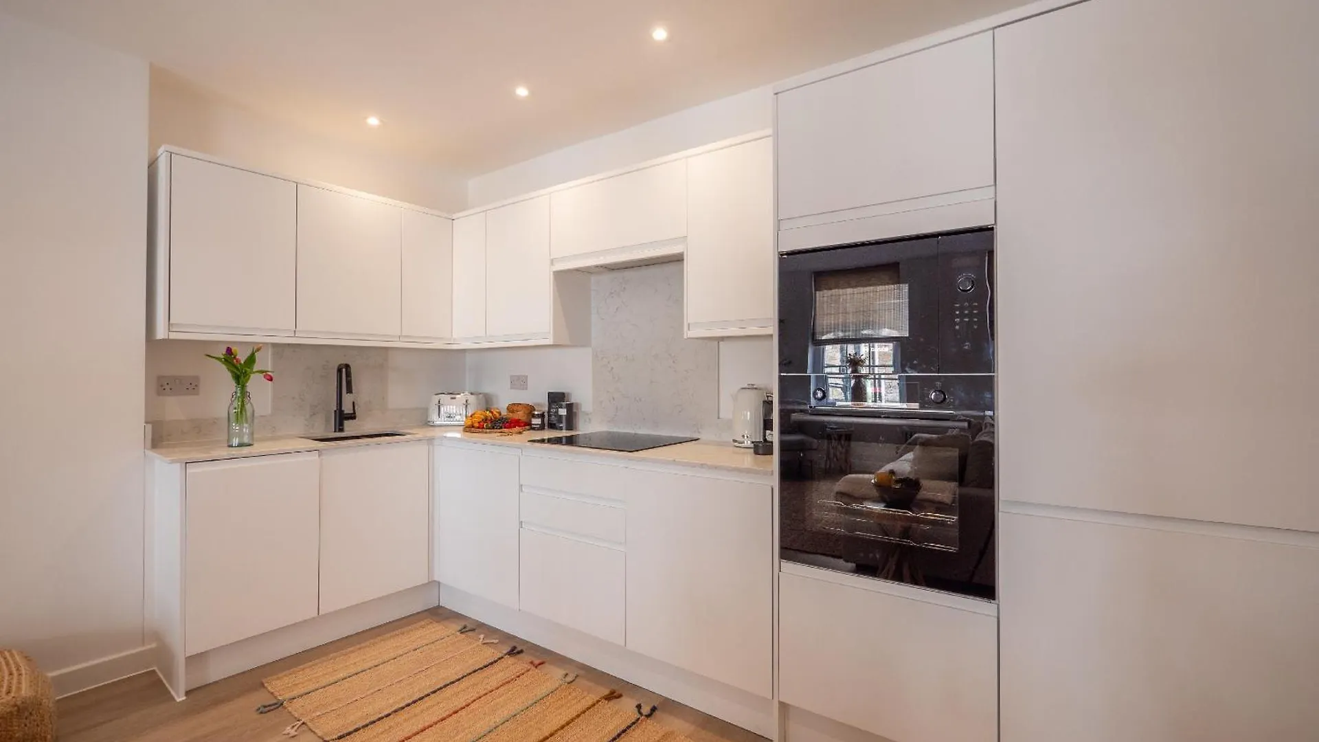 아파트 Stylish Coastal Living In The Heart Of 다트머스