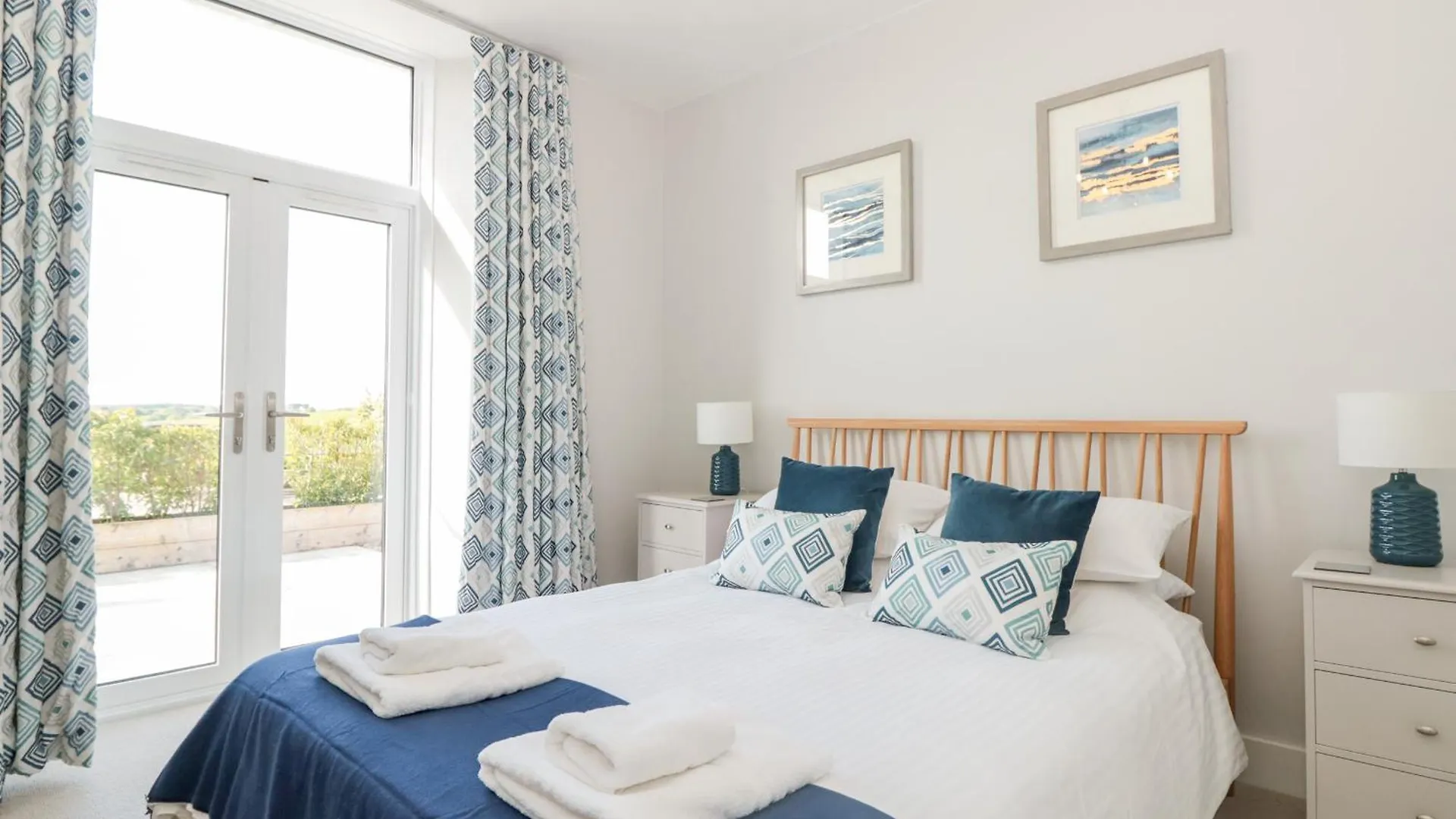 2 The Manor House, Hillfield Village * Dartmouth