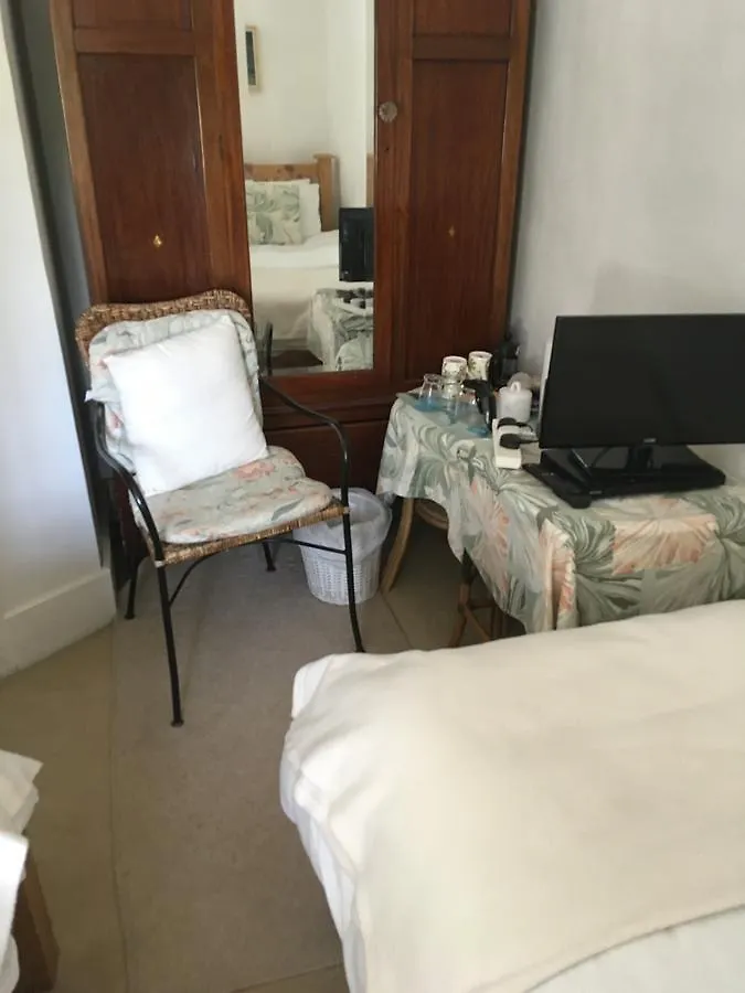 Bed & Breakfast Cobberton Farmhouse 3*