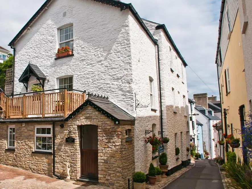 Holiday home Courtyard House Dartmouth