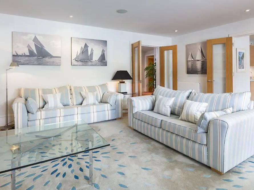 Apartment 7 Dart Marina *