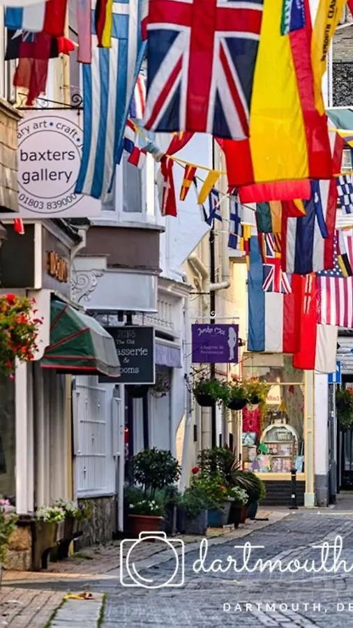 The Old Brasserie & @ No.8 Dartmouth