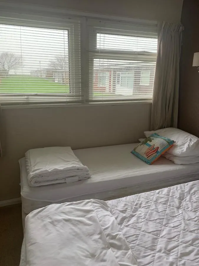 2 Bed Detached Number 144 * Dartmouth