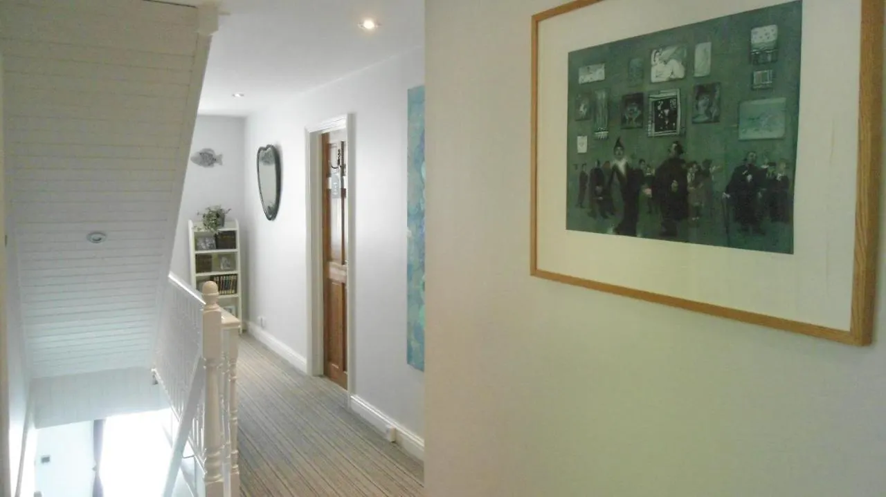 Birchover Bed & Breakfast 3*