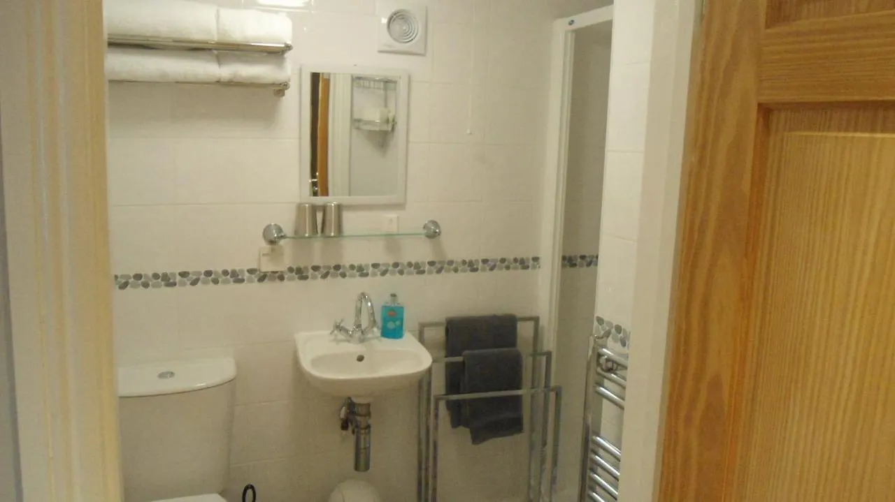 Bed & Breakfast Birchover 3*