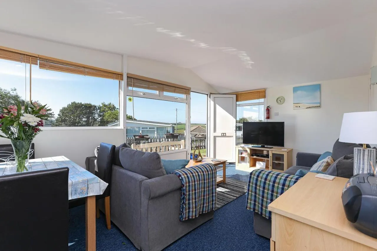 133 Norton Park * Dartmouth