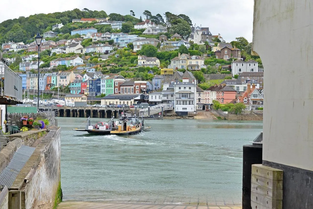 Charming Harbour In Central Apartment Dartmouth