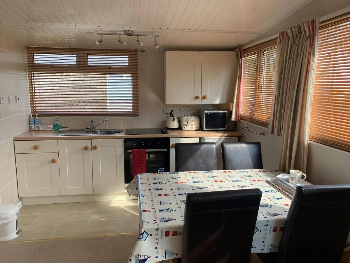 Holiday home 2 Bed Detached Number 144 Dartmouth