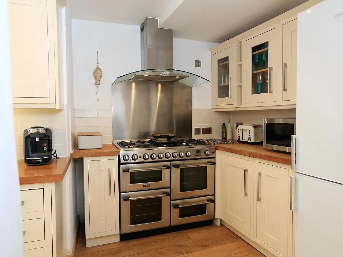 11 Ridge Hill Apartment Dartmouth