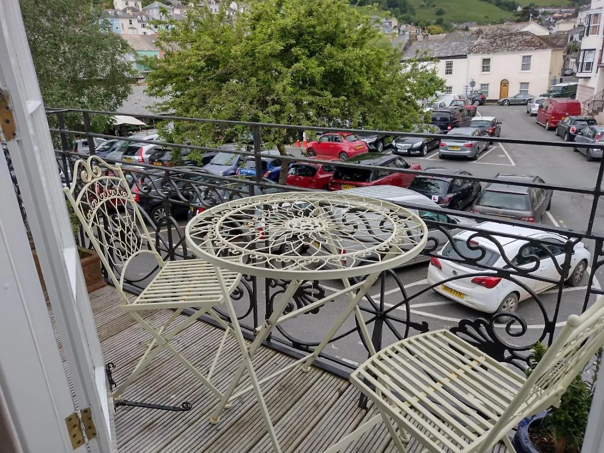 Millpool House 2* Dartmouth