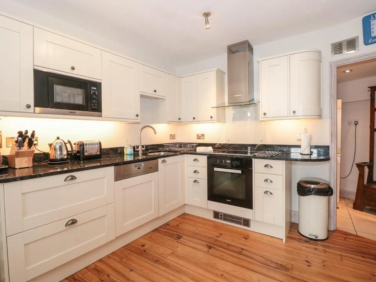 13 Above Town Holiday home