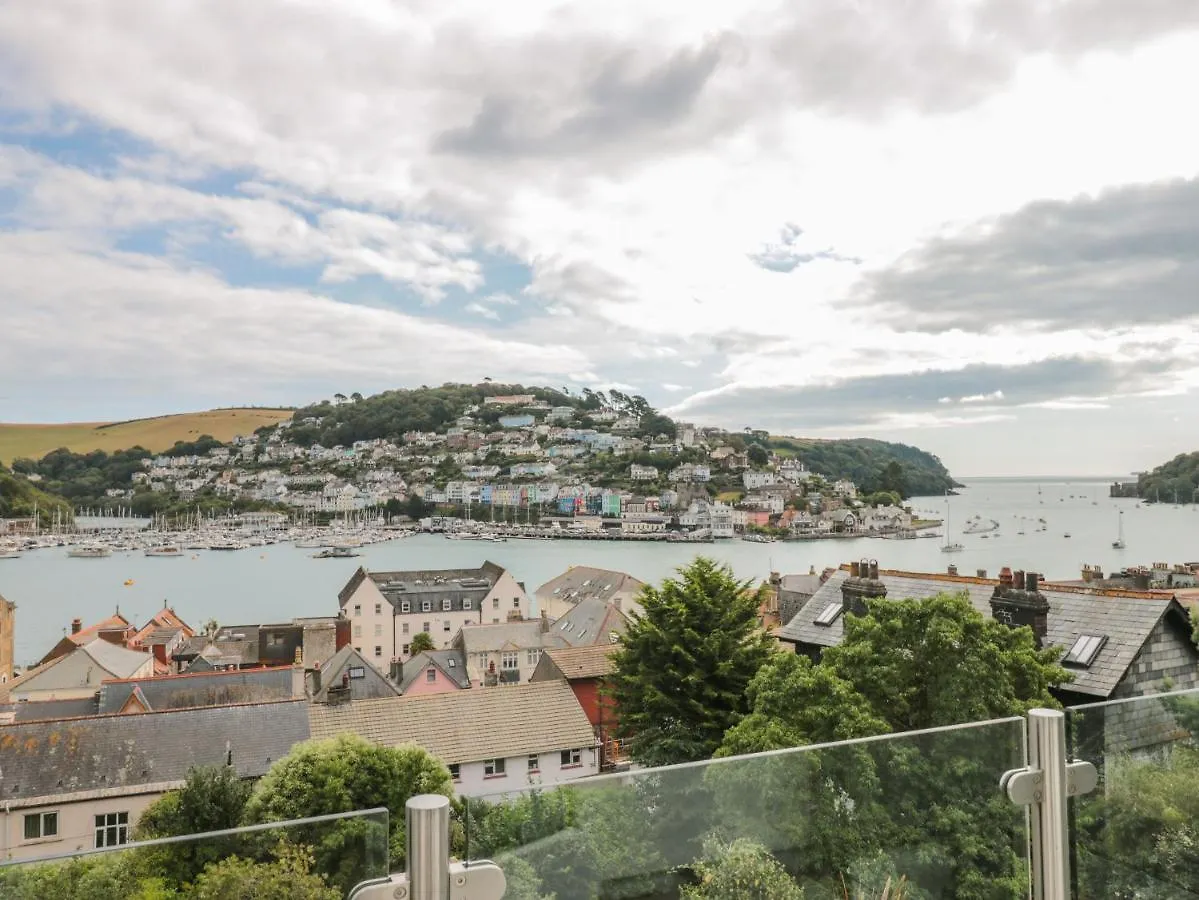 13 Above Town Holiday home Dartmouth