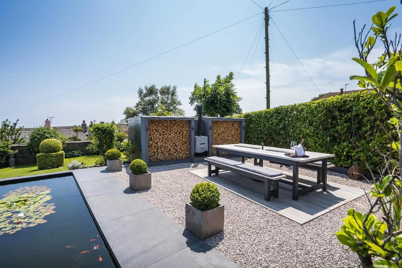 Barton House 5* Strete