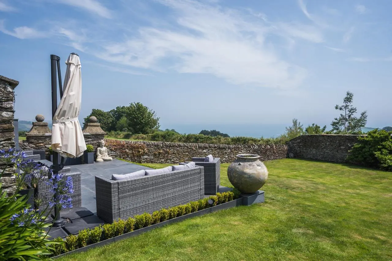 Barton House Strete