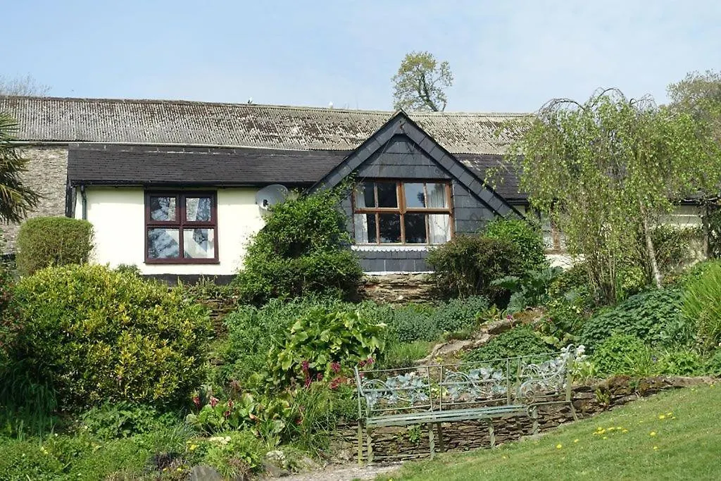 Greenswood - Cosy Cottage, Rural Location, Beautiful Landscaped Gardens With Pond And Holiday home