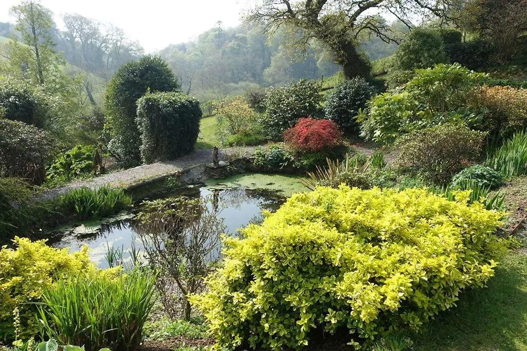 Greenswood - Cosy Cottage, Rural Location, Beautiful Landscaped Gardens With Pond And Holiday home