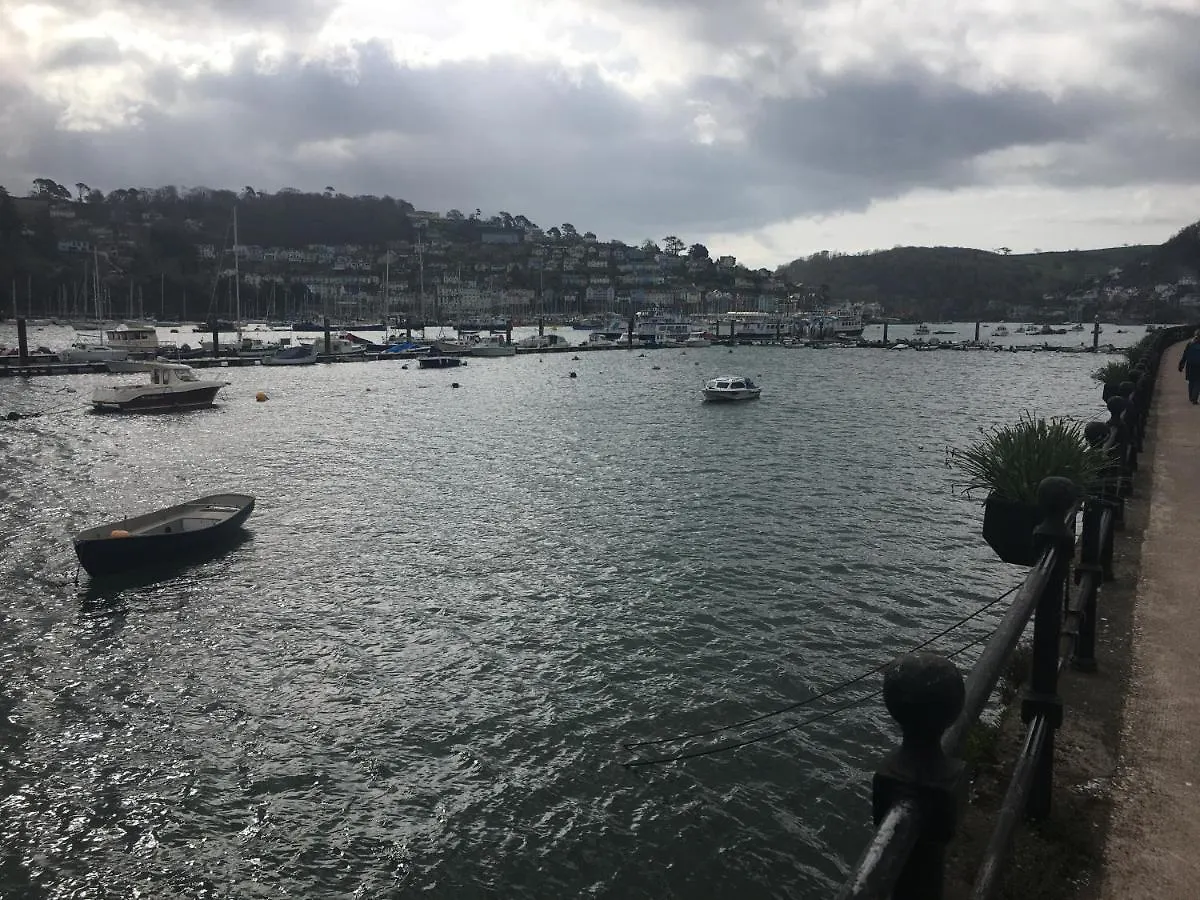 We Do Like To Be Beside The Seaside Holiday home Dartmouth